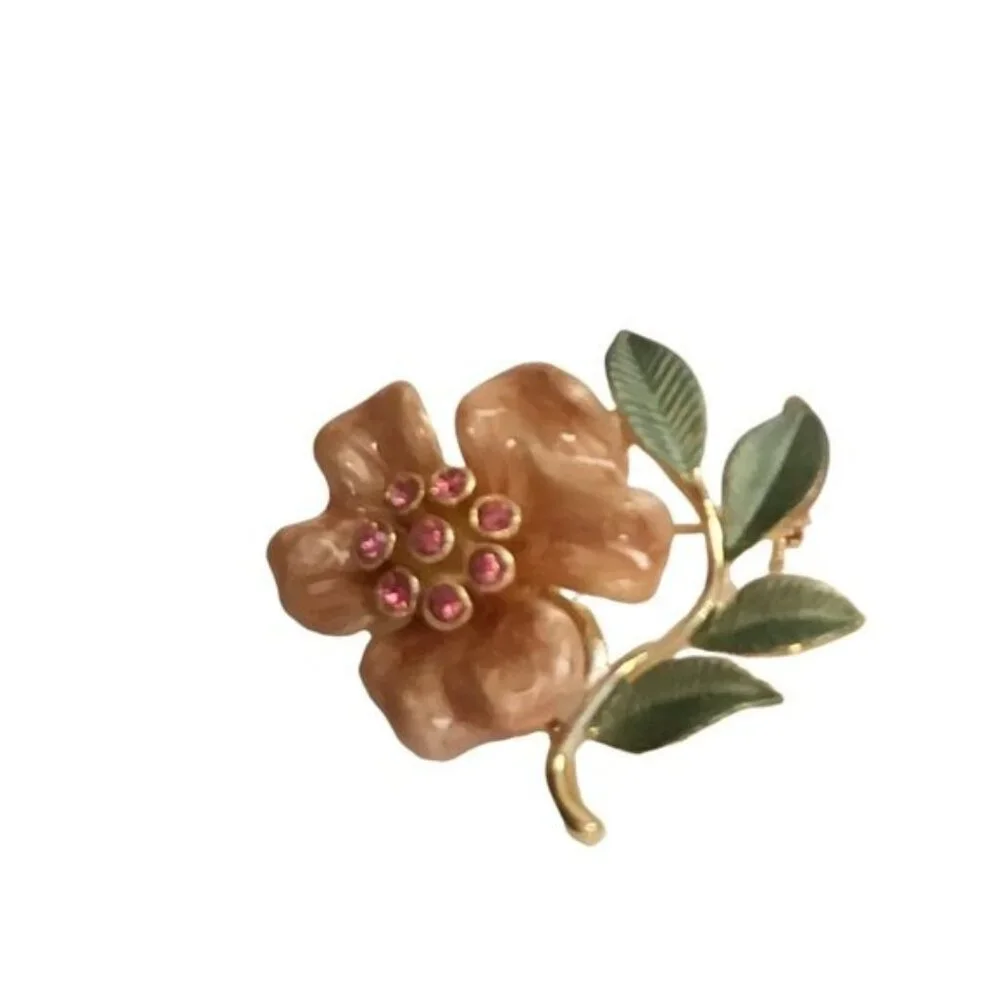 Unbranded vintage flower
